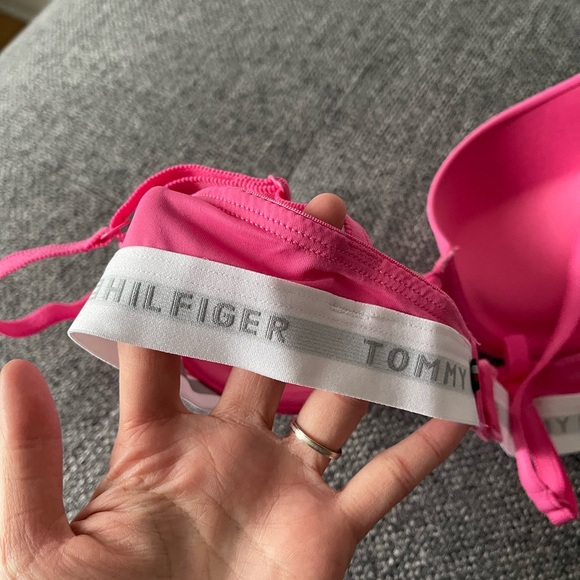 Tommy Hilfiger pink push up bra - Picture 5 of 5